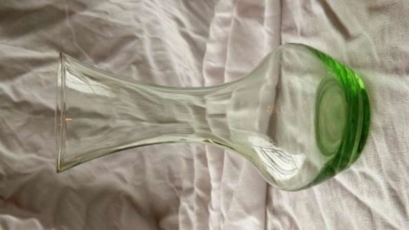 Stunning glass vase