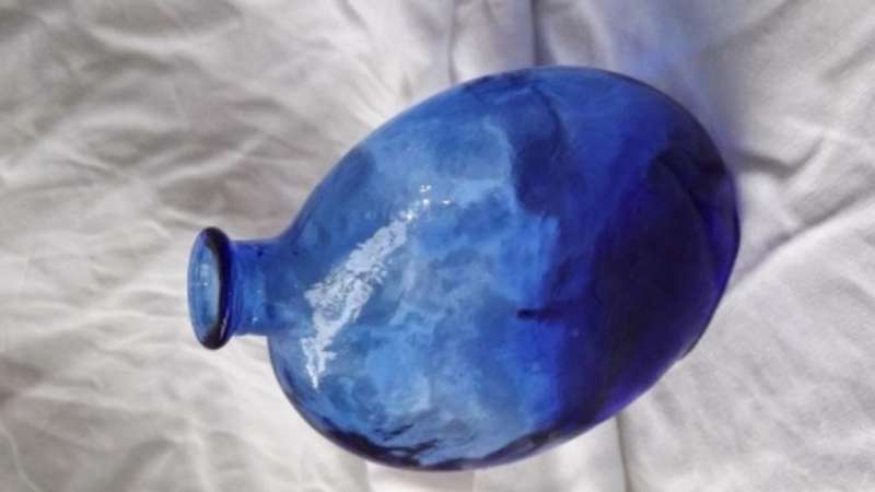 Gorgeous blue small vase