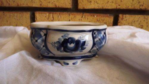 Gorgeous Russian Gzhel Porcelain Bowl
