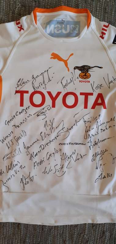 Cheetahs replica jersey signed by legends