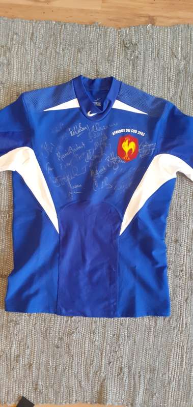 Match worn France Jersey 2005 signed by Springbok opponents