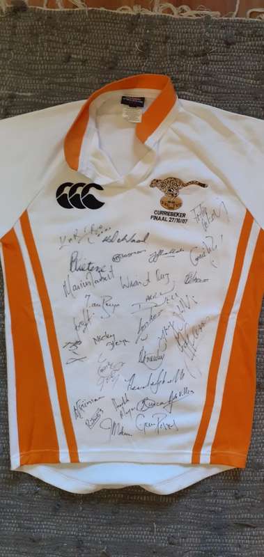 Cheetahs 2007 Commemorative Currie Cup Final Jersey signed by winning team