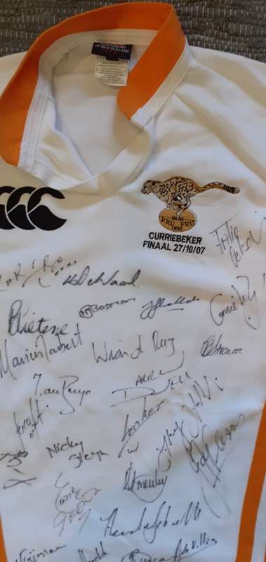 Cheetahs 2007 Commemorative Currie Cup Final Jersey signed by winning team