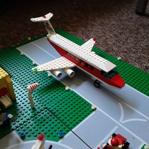 Vintage Lego (1985) Complete Airport 6392-1