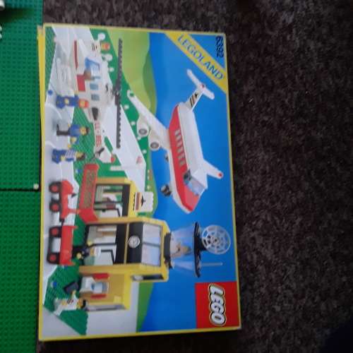 Vintage Lego (1985) Complete Airport 6392-1