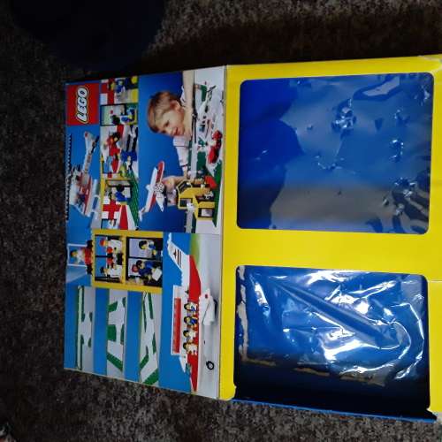 Vintage Lego (1985) Complete Airport 6392-1