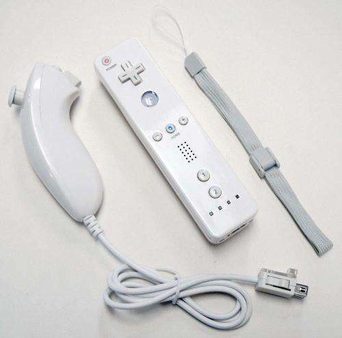 Wii/Wii U Nintendo Official Remote + Nunchuck White