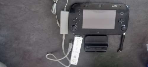 WII U GAMEPAD ONLY, WITH REMOTE,STAND, SMART PEN AND CHARGING CABLE