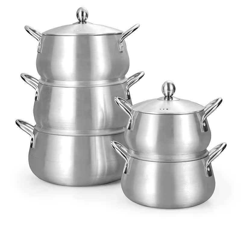 10-Piece Set Of Essential Aluminum Pots For The Household