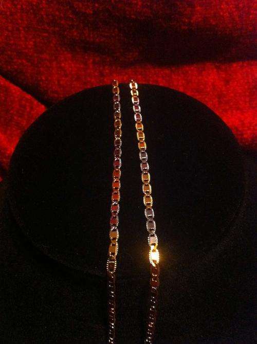 *****R895 VALUE ******* 9ct white and yellow gold simulated necklace + FREE GIFT