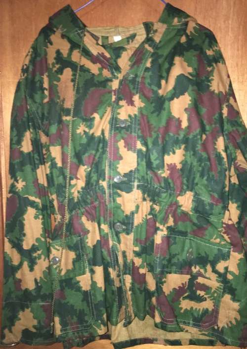 HUNGARY M1970 WORKER'S MILITIA CAMO PATTERN TOP & TROUSERS (X-LARGE)