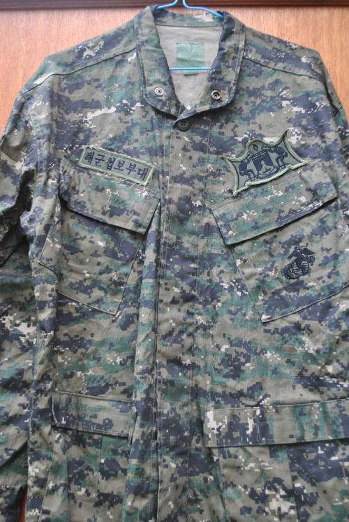 KOREAN MARINES DIGITAL CAMO SHIRT- SIZE MEDIUM