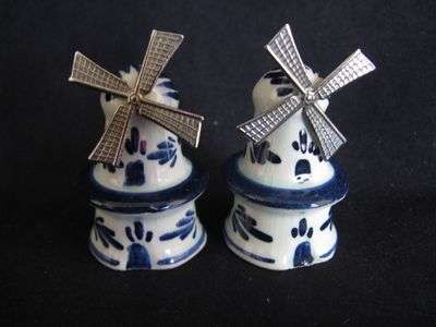 Vintage Delft Salt & Pepper set