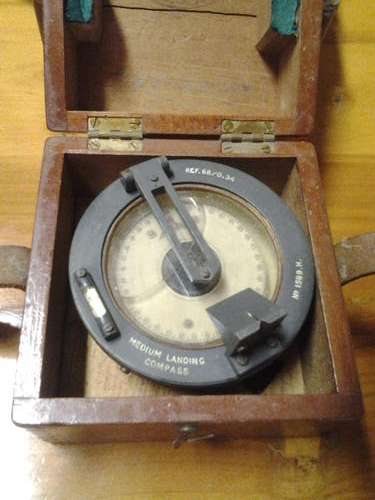 Meduim Landing Compass Ref. 68/0.34 in original box