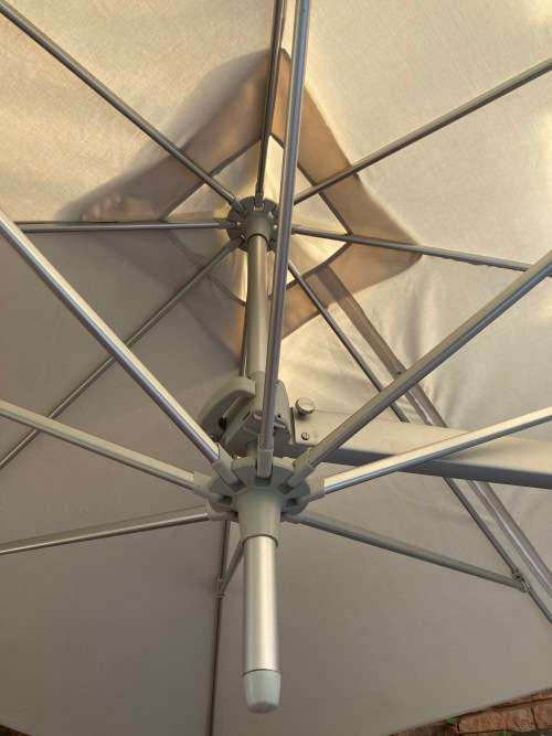 Patio/Garden Umbrella (Wall mounted) 2.5m Square