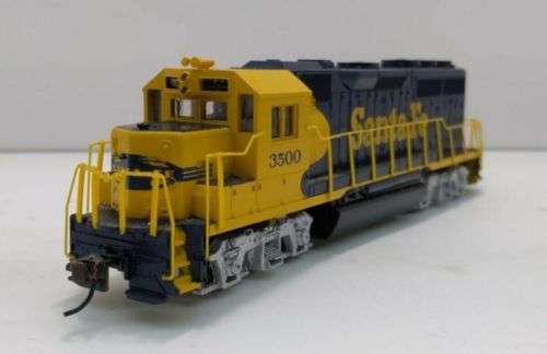 Bachmann Ho scale Gp 40 locomotive