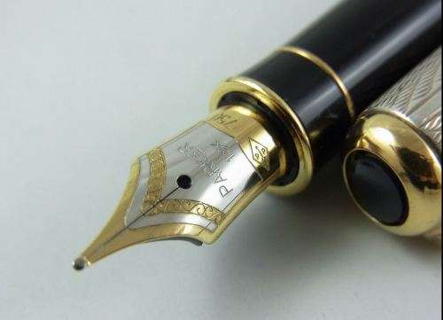 Parker Sonnet Fougere fountain pen in sterling silver with gold trim