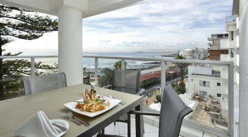 Peninsula Hotel 22-07-2024 - 26-07-2024 (4nights-4sleeper)