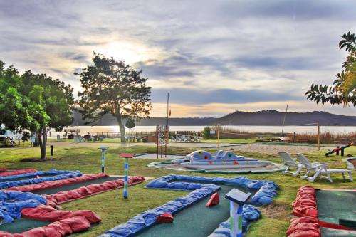 Baywater Village Sedgefield 04/09/2023 - 08/09/2023 (4nights-6 sleeper)