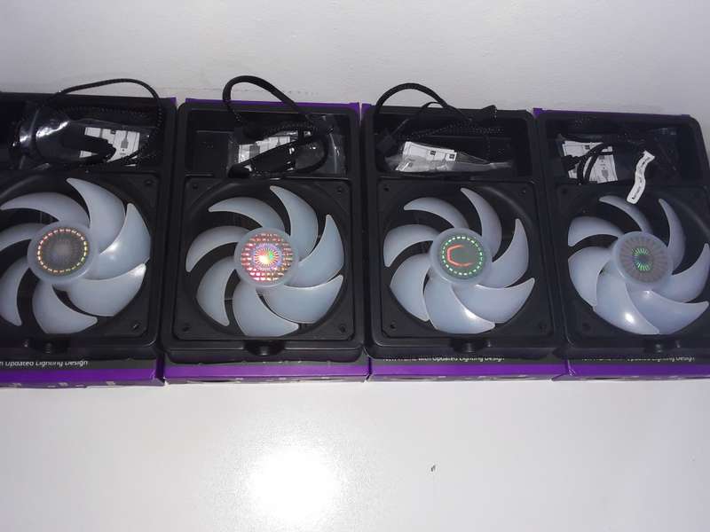 4 Cooler Master SickleFlow 120mm Argb Case Fans