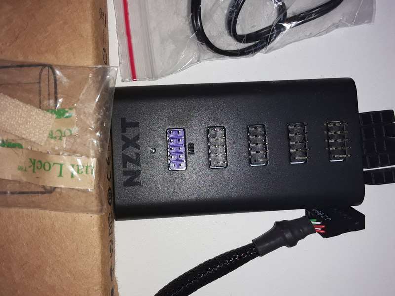 NZXT Internal USB Hub
