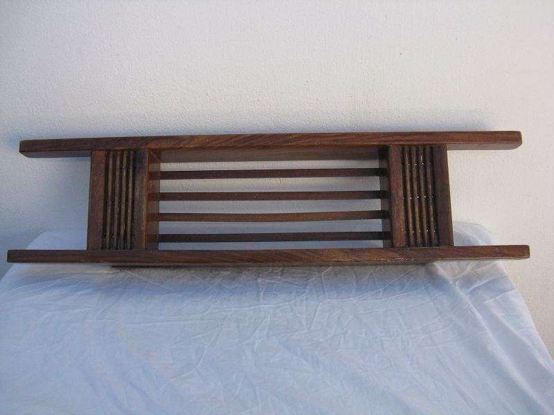 SOLID WOOD CROSS TUB CADDY. L 76cm x W 19cm. P&P = R50.