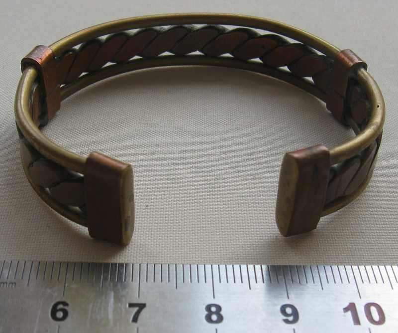 COPPER & BRASS BANGLE.