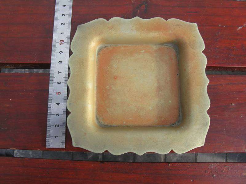 ENGLAND H&S EPNS SMALL DISH.