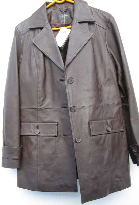Not used, Woolworths women's size 14 genuine soft pig nappa leather jacket.