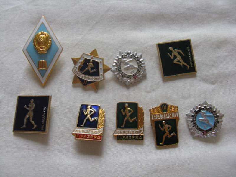 USSR VARIOUS SPORT BADGES & OTHER.(BB)