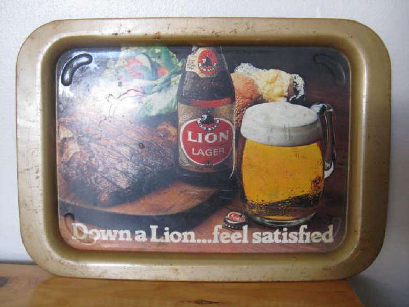 VINTAGE LION LAGER TRAY. L 44.5cm x W 31cm.
