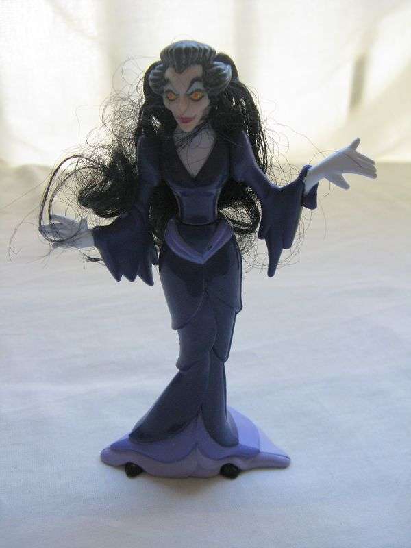 VINTAGE FILMATION GHOSTBUSTERS MYSTERIA FIGURINE. H 13.5cm.