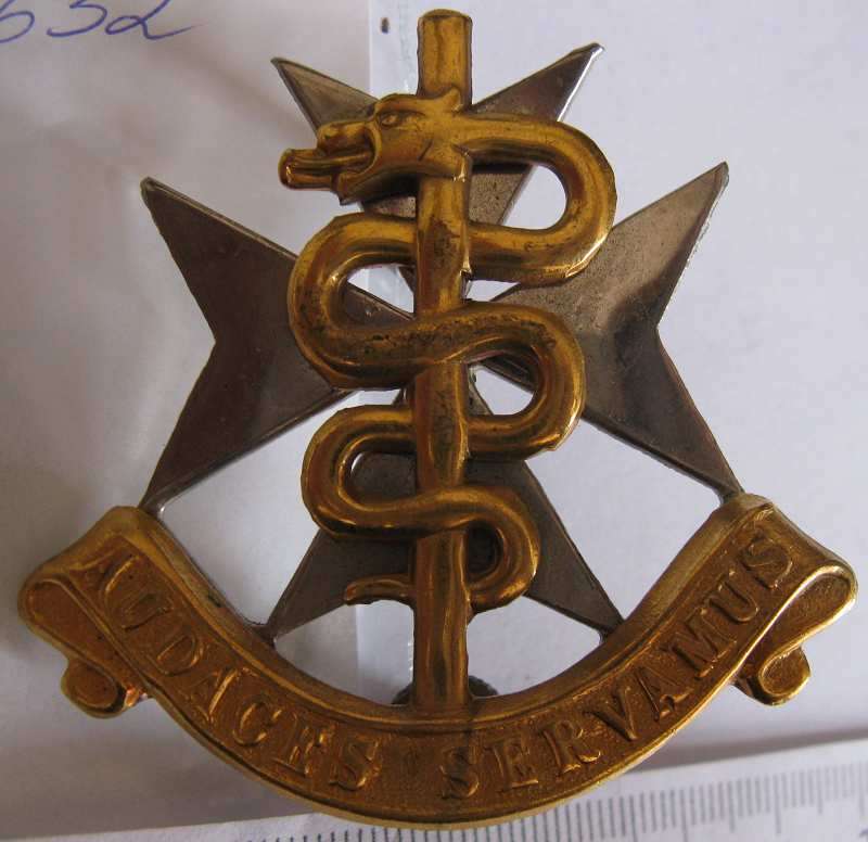 SOUTH AFRICAN MEDICAL HEALTH SERVICES BI-METAL COLLAR BADGE.' AUDACES SERVAMUS/I SERVE THE BRAVE'.