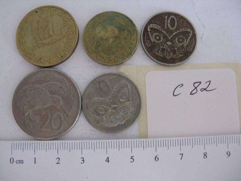 NEW ZEALAND COMBO. 5 UNITS.