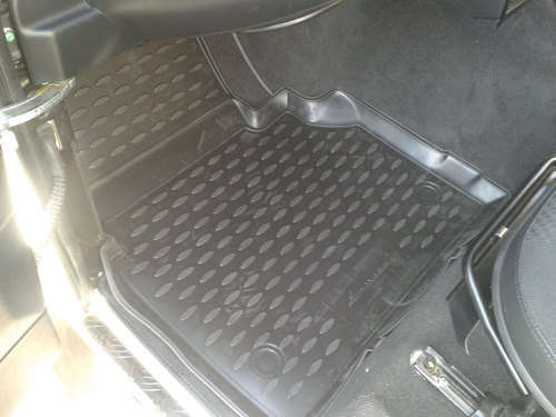Land Rover Defender 90 3-Door 2007-Present TPE Floor Liners