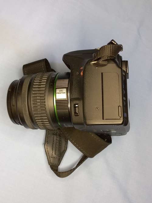Pentax *ist DL DSLR Camera + 18-55mm Lens Kit + Free Shipping