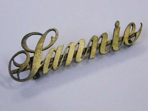 Vintage ` Sannie` name brooch - looks like silver but no hallmarks - as per photo