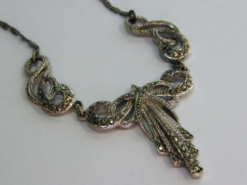 Vintage marcasite necklace with pendant - silverplated - as per photo
