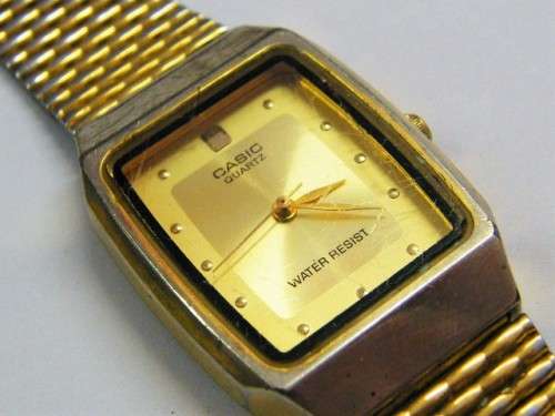 Casio Quartz ladies fashion watch - working