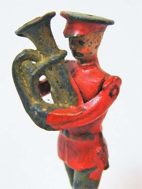British lead soldier bandsman with trumpet