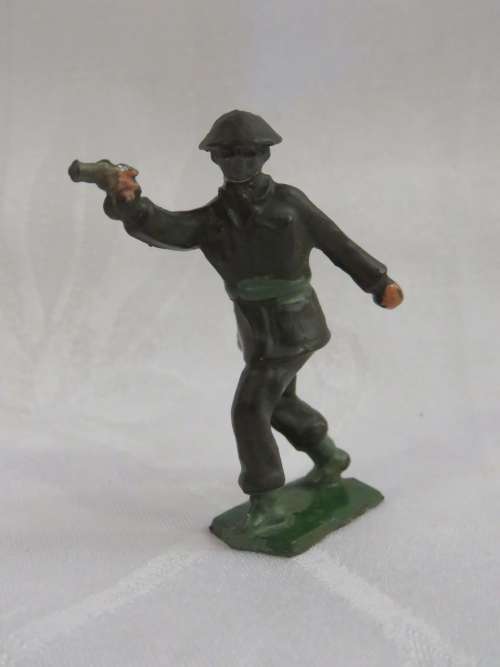 WW2 British lead soldier with handgun