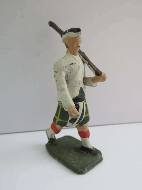 British 1st Gordon Highlanders lead soldier - No bayonet