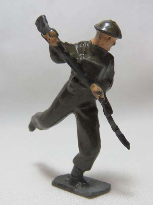 WW2 British lead soldier with stabbing rifle