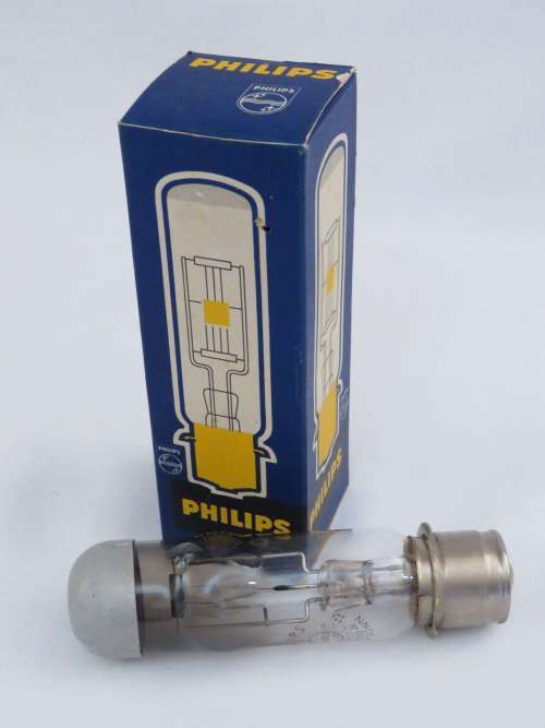 Philips 6131c/05 220V 300W projector bulb- used, but works