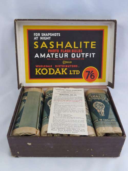 Sashalite photo flash bulbs - Amateur outfit - All 4 in original box-Unused, instructions included