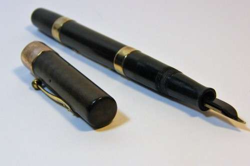 Vintage Waterman's 52 Ideal Fountain pen with 14kt nib & 9kt gold bands - needs new bladder