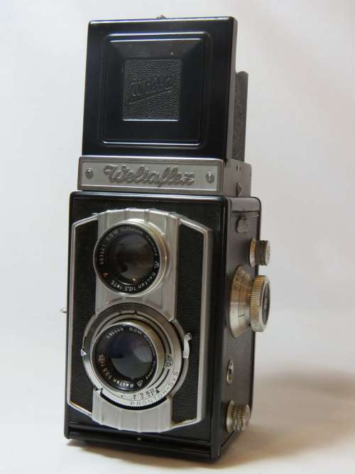Vintage Weltaflex - ROW Rathenow Germany lenses 1:3.5 f75- Red V on lens
