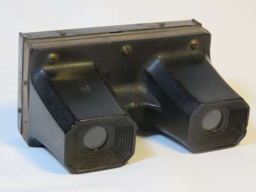 Antique handheld stereo viewer