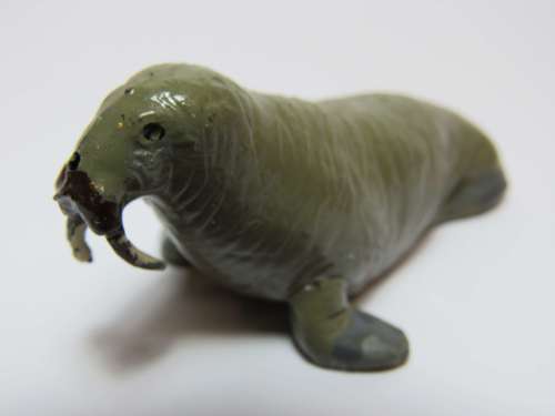 Vintage Sea Lion lead figurine