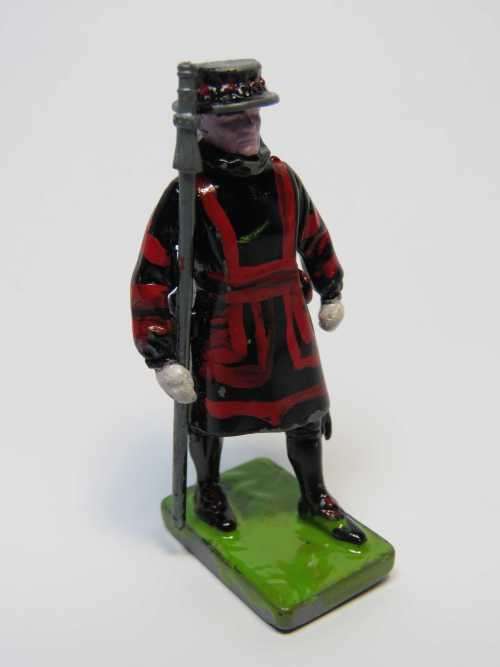 British Beefeater lead soldier - W Britain
